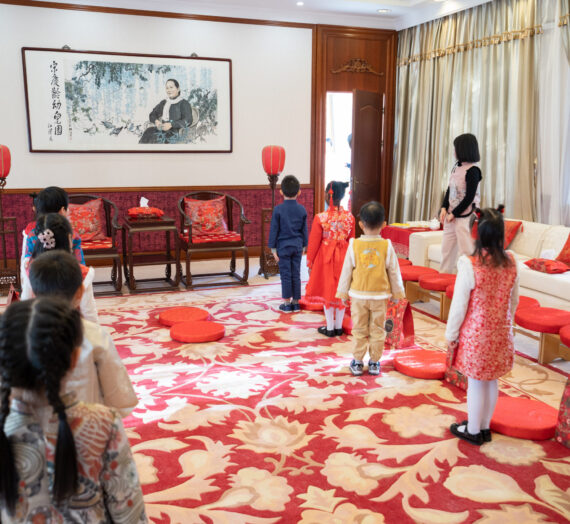 Thanksgiving Kneeling Ceremony in China